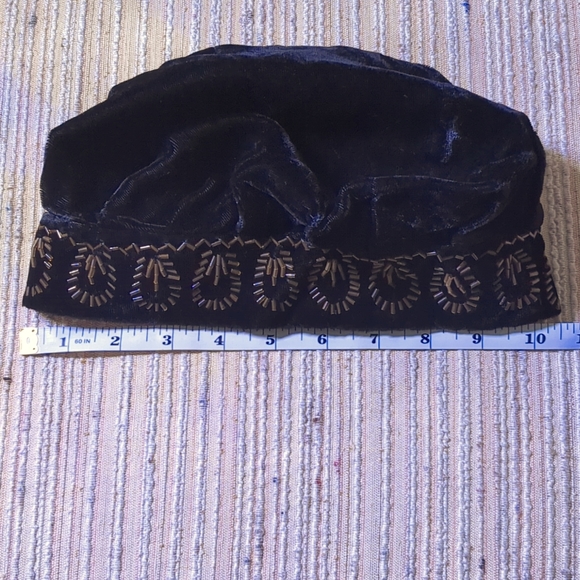 Vintage Velvety Renaissance Muffin Hat with Gold Beaded Accents - Picture 6 of 8